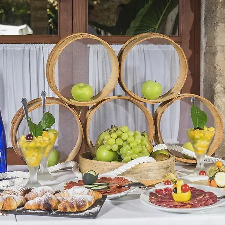 Hotel Protur Residencia Son Floriana Cala Bona (Mallorca)